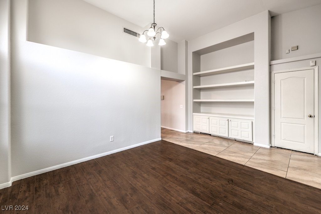 1675 English Rose Drive