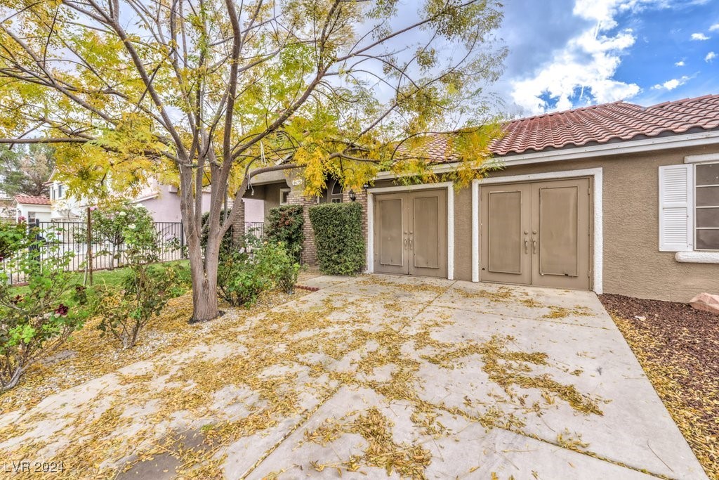 1675 English Rose Drive