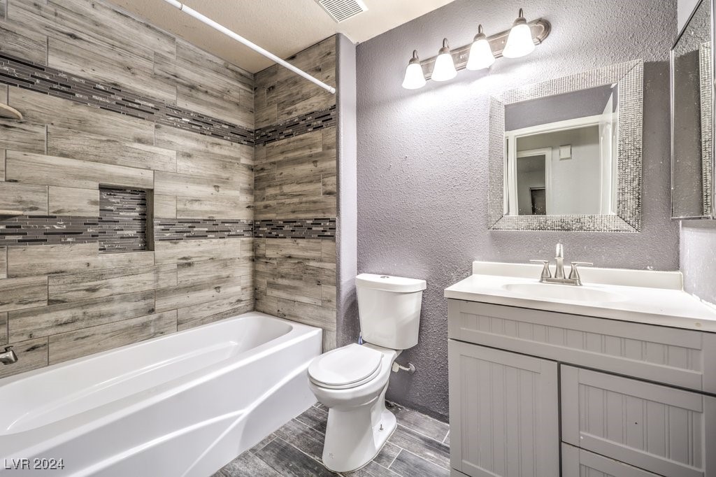 1675 English Rose Drive