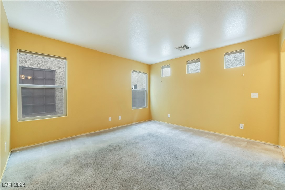 10332 Perfect Parsley Street