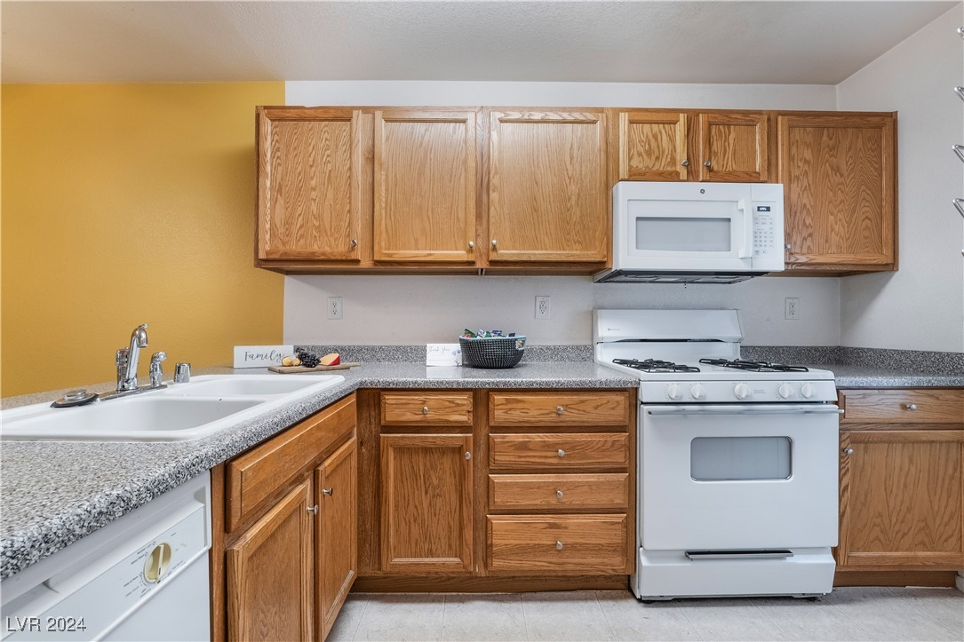 10332 Perfect Parsley Street