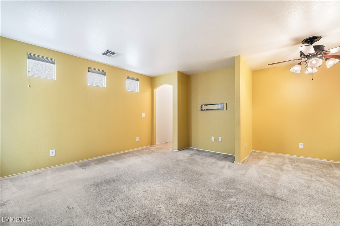 10332 Perfect Parsley Street