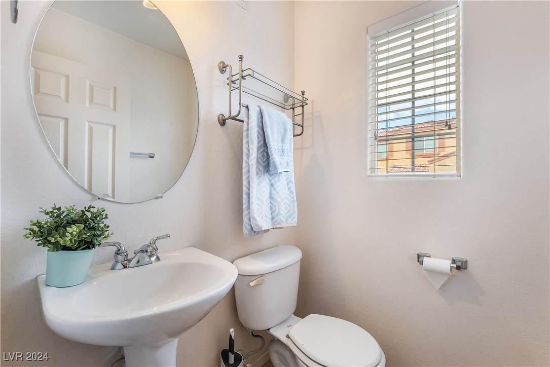10332 Perfect Parsley Street