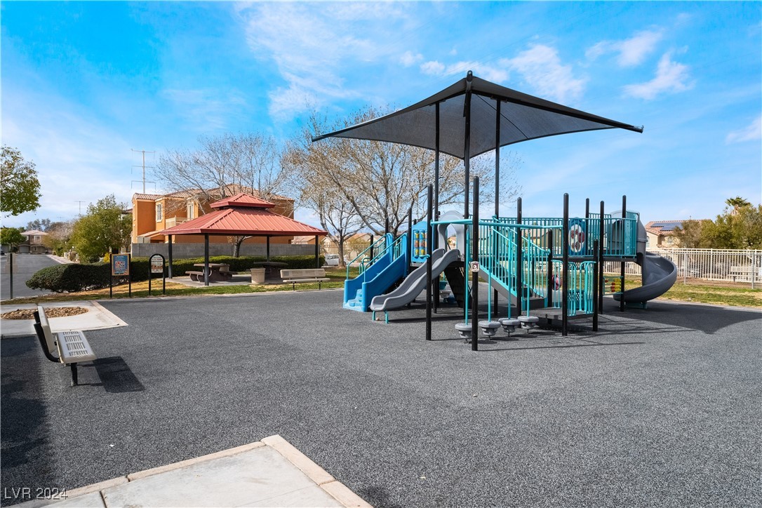 10332 Perfect Parsley Street