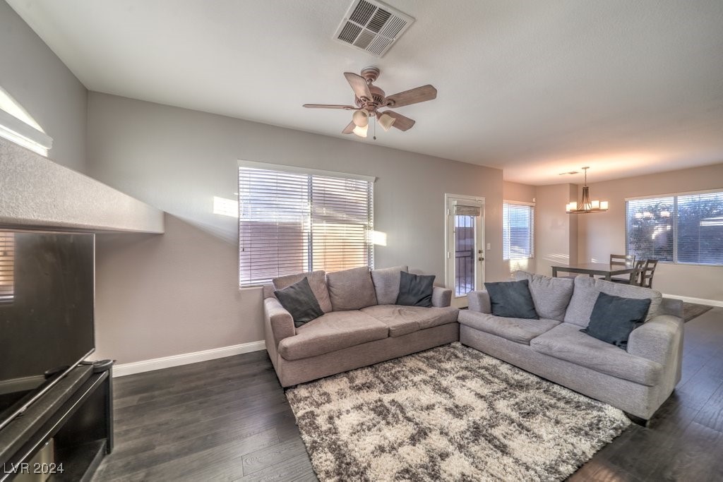 8572 Peaceful Dreams Street