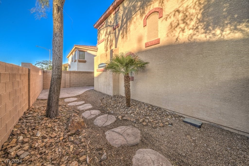 8572 Peaceful Dreams Street