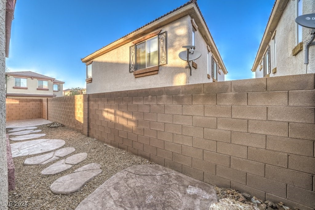 8572 Peaceful Dreams Street