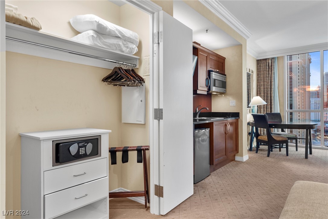 145 East Harmon Avenue 15603