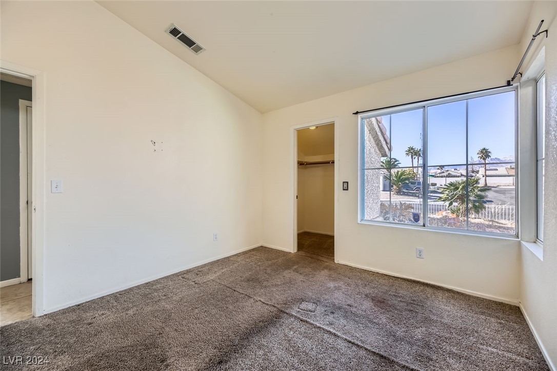 1904 Leaning Pine Way