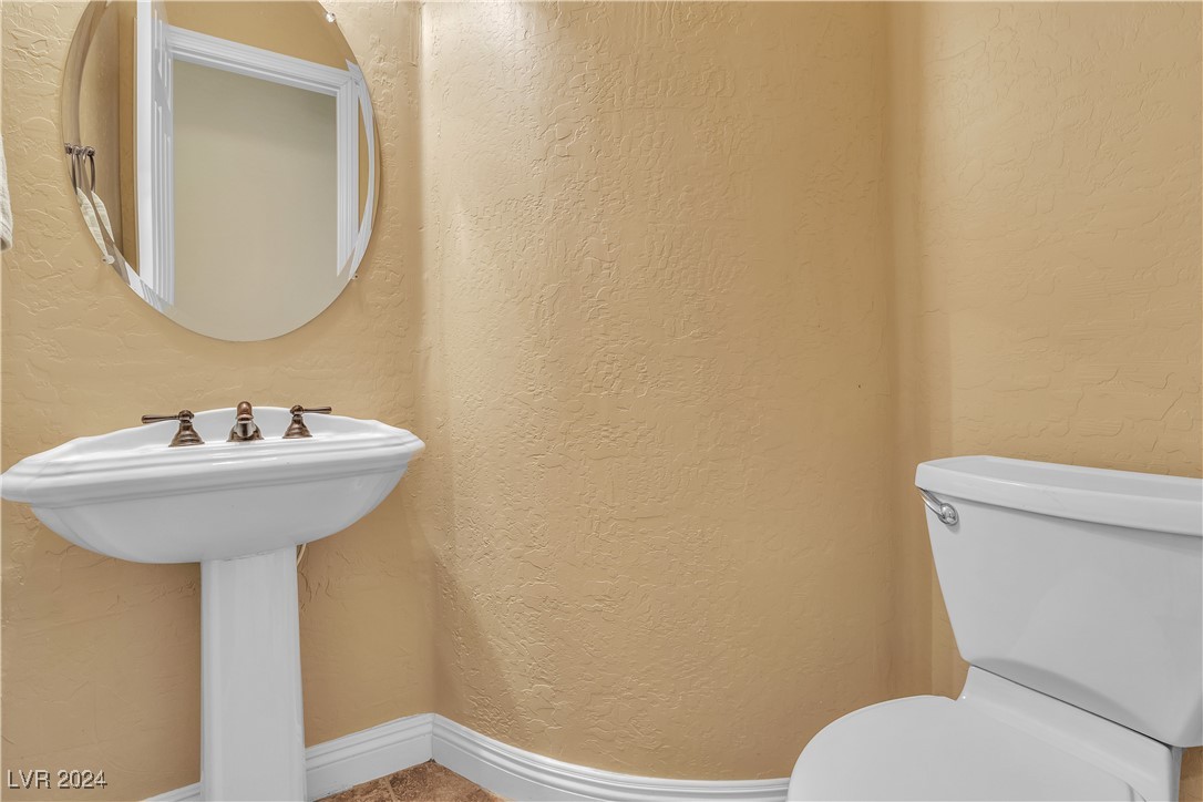 3821 Fledgling Drive