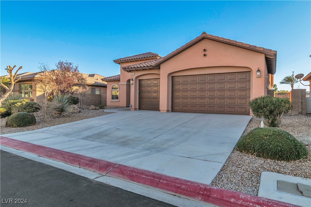 3821 Fledgling Drive