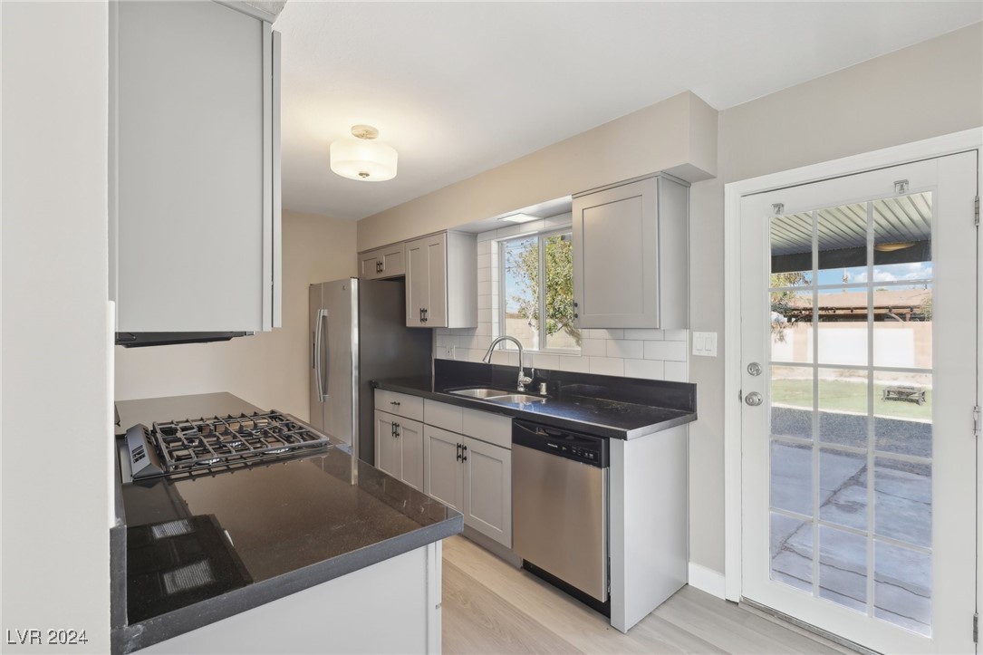 4208 El Cederal Avenue