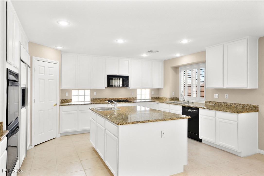 715 Coral View Street