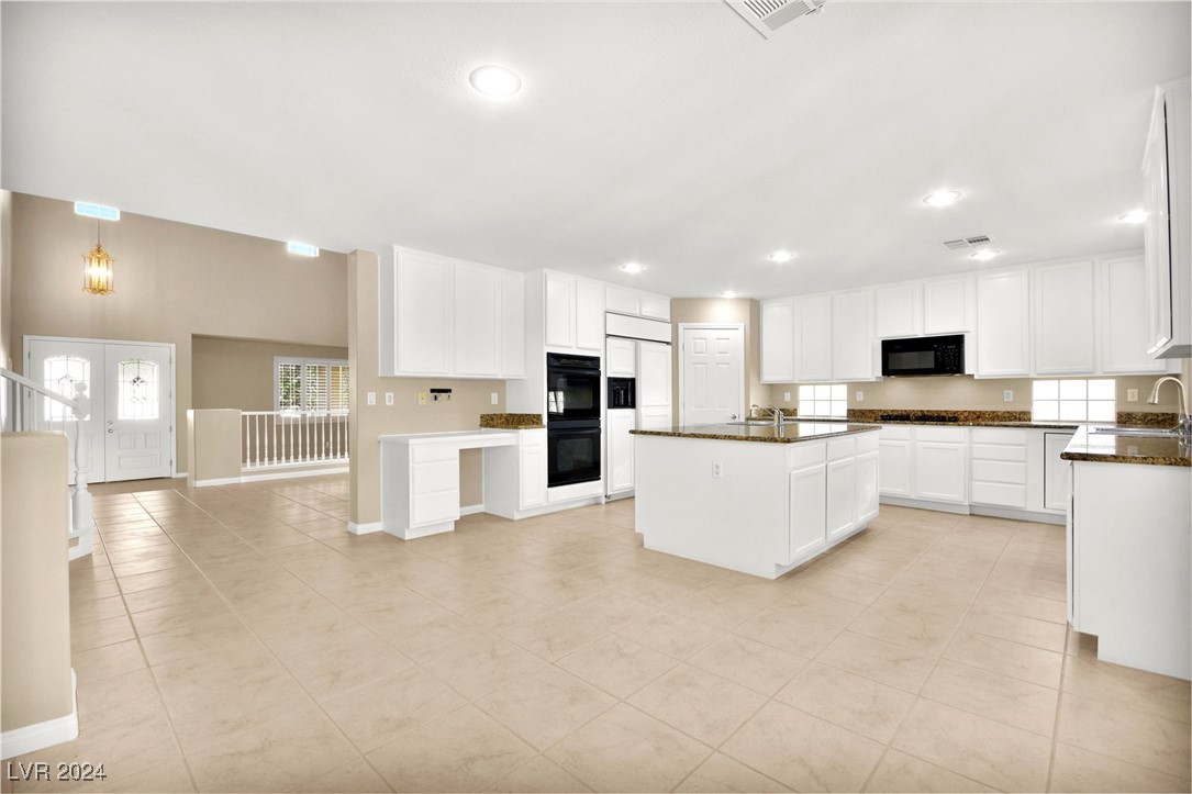 715 Coral View Street