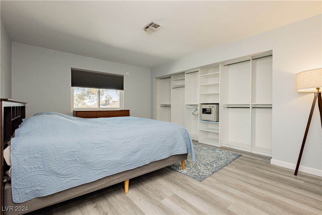 933 Rockview Drive 202