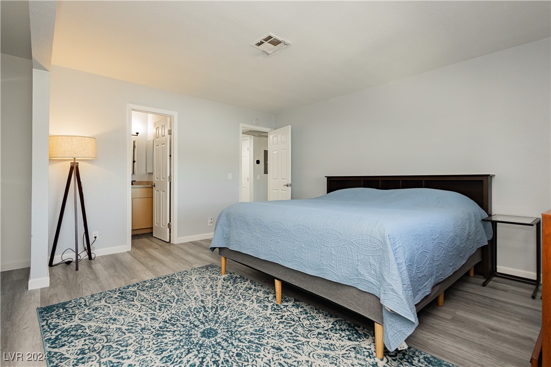 933 Rockview Drive 202