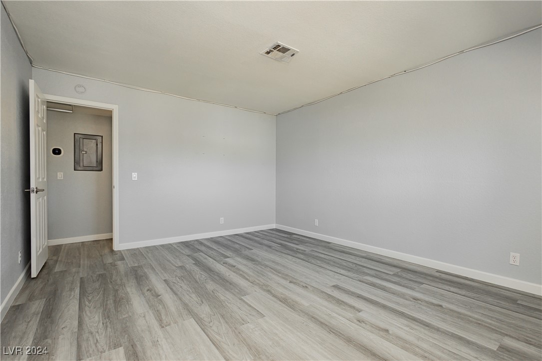 933 Rockview Drive 202