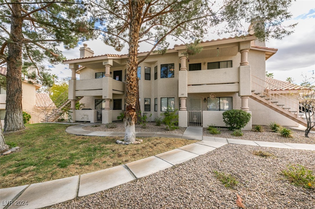 1104 Falconhead Lane 102