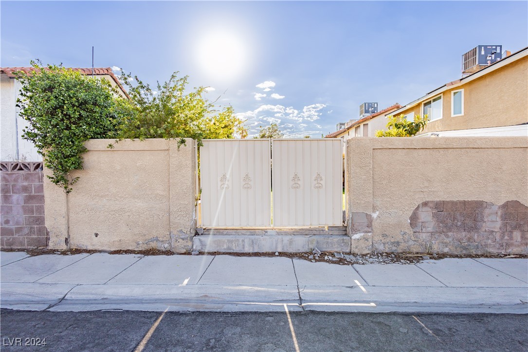 8401 Dunphy Court