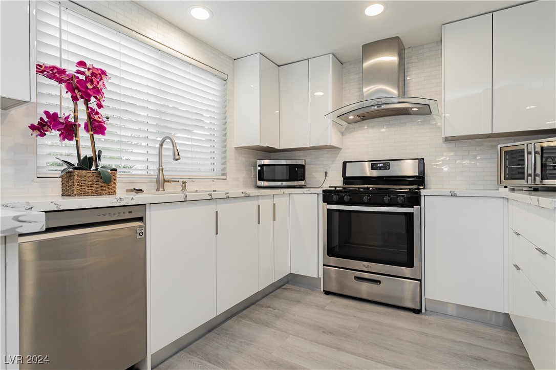 8401 Dunphy Court