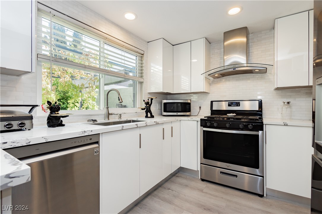 8401 Dunphy Court