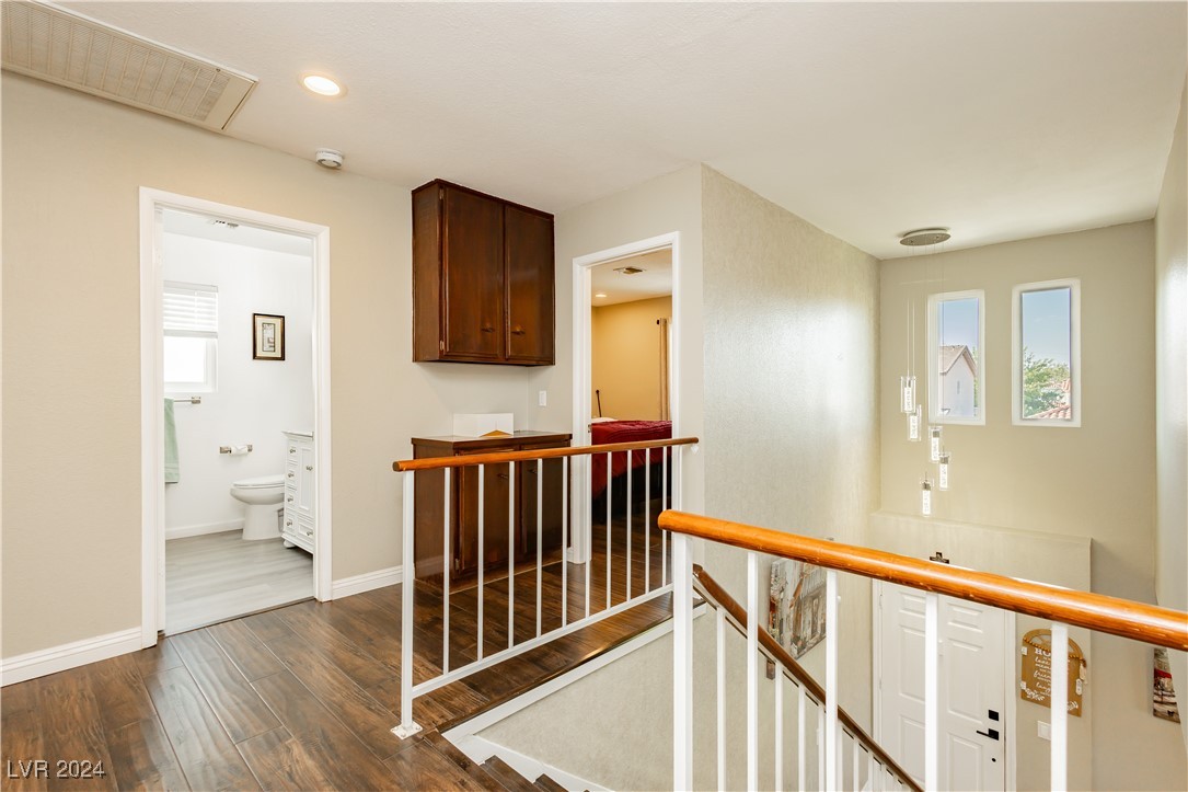8401 Dunphy Court