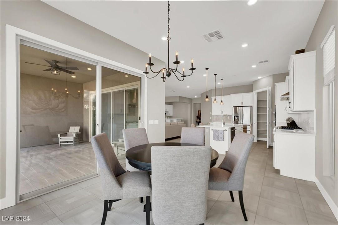 40 Stone Yucca Court