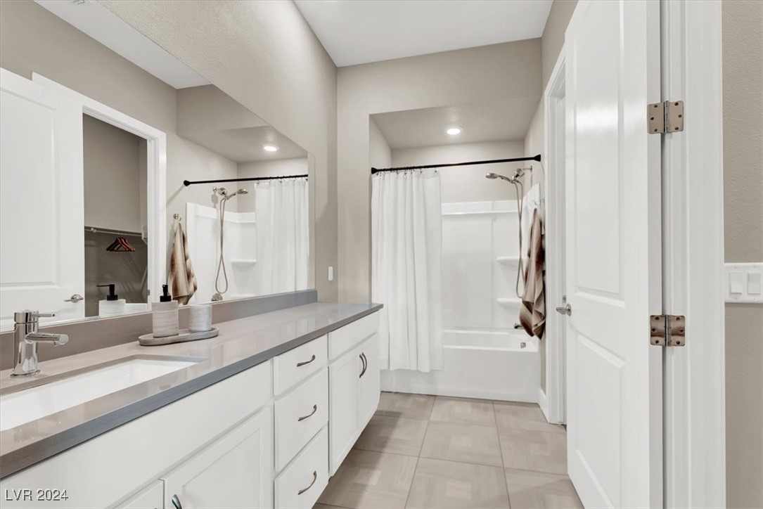 40 Stone Yucca Court