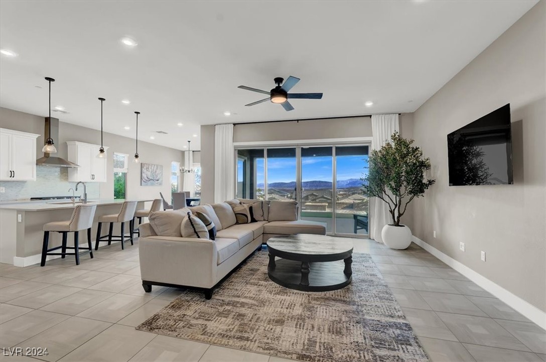 40 Stone Yucca Court