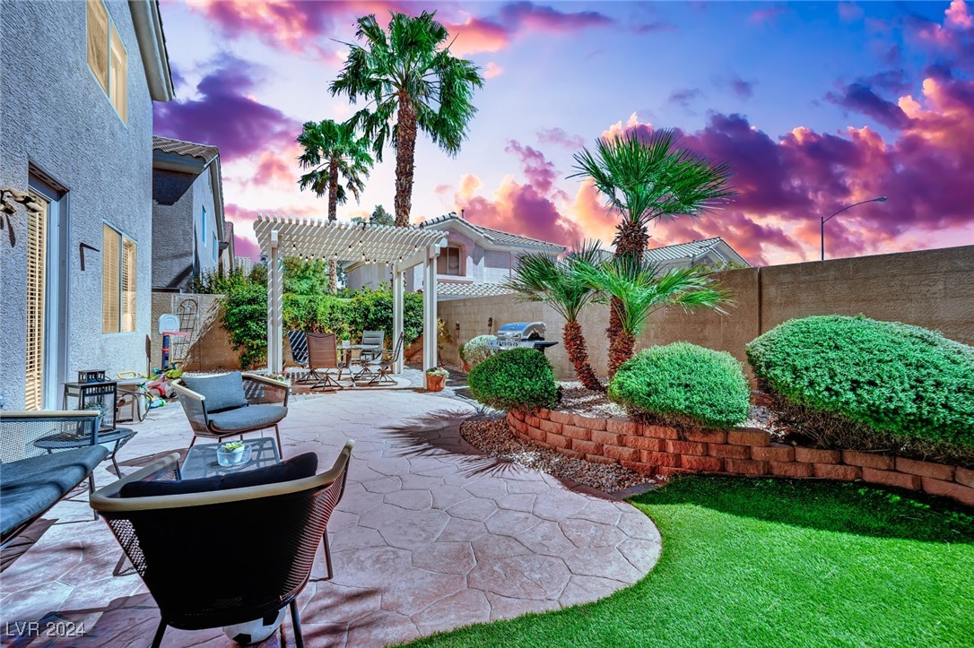 6750 Pastel Camellia Street