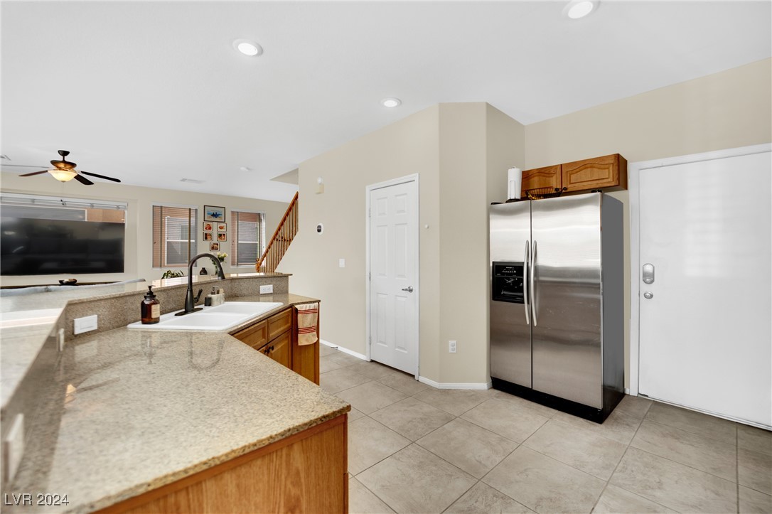 6750 Pastel Camellia Street