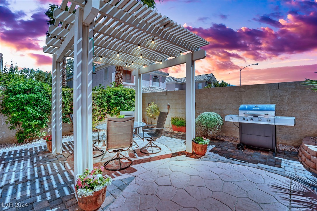 6750 Pastel Camellia Street