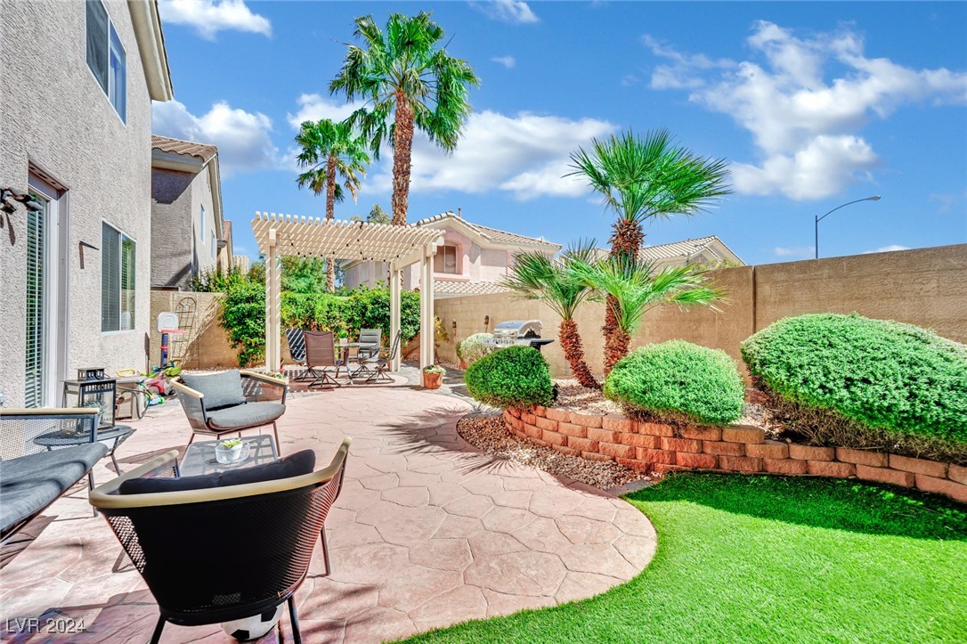 6750 Pastel Camellia Street