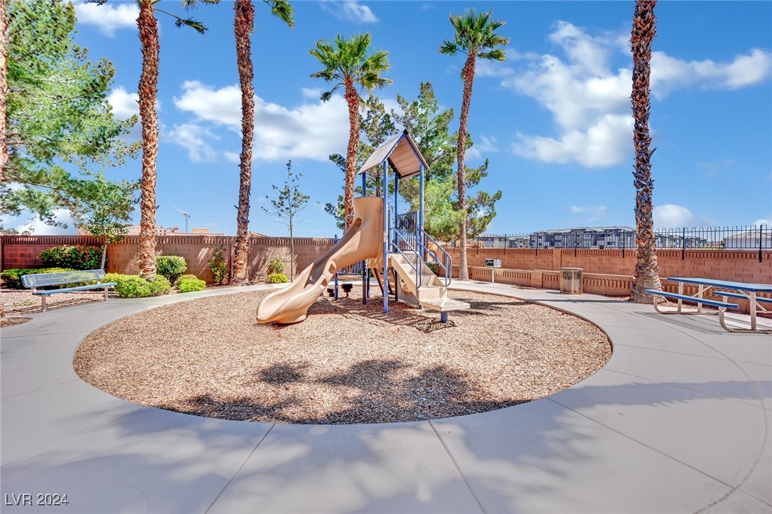 6750 Pastel Camellia Street