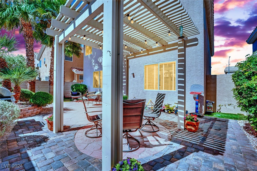 6750 Pastel Camellia Street