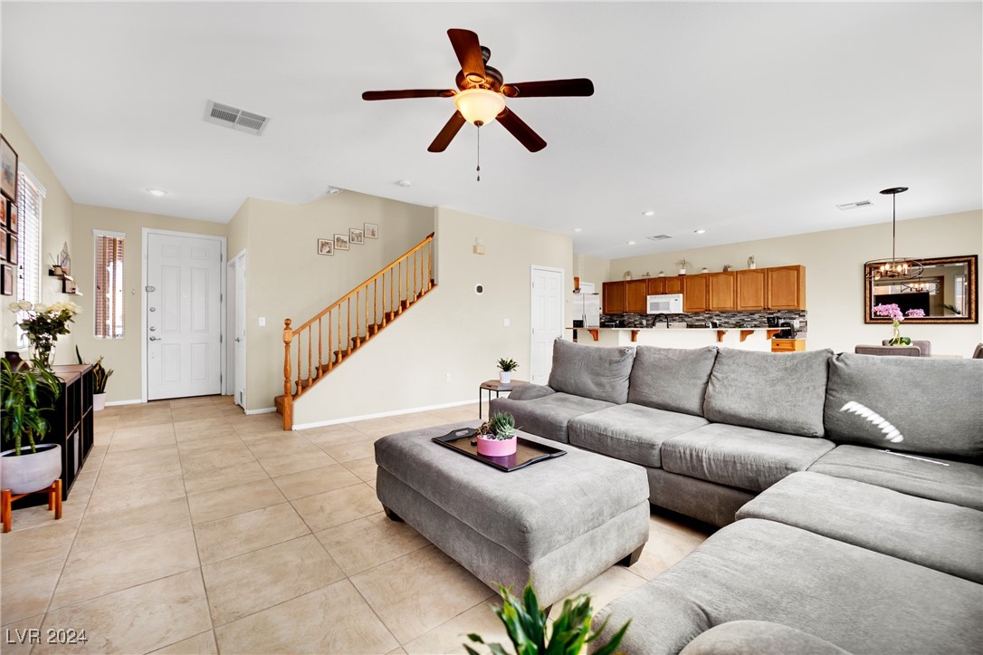 6750 Pastel Camellia Street