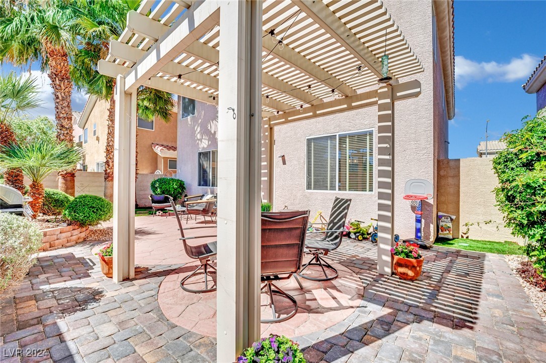 6750 Pastel Camellia Street