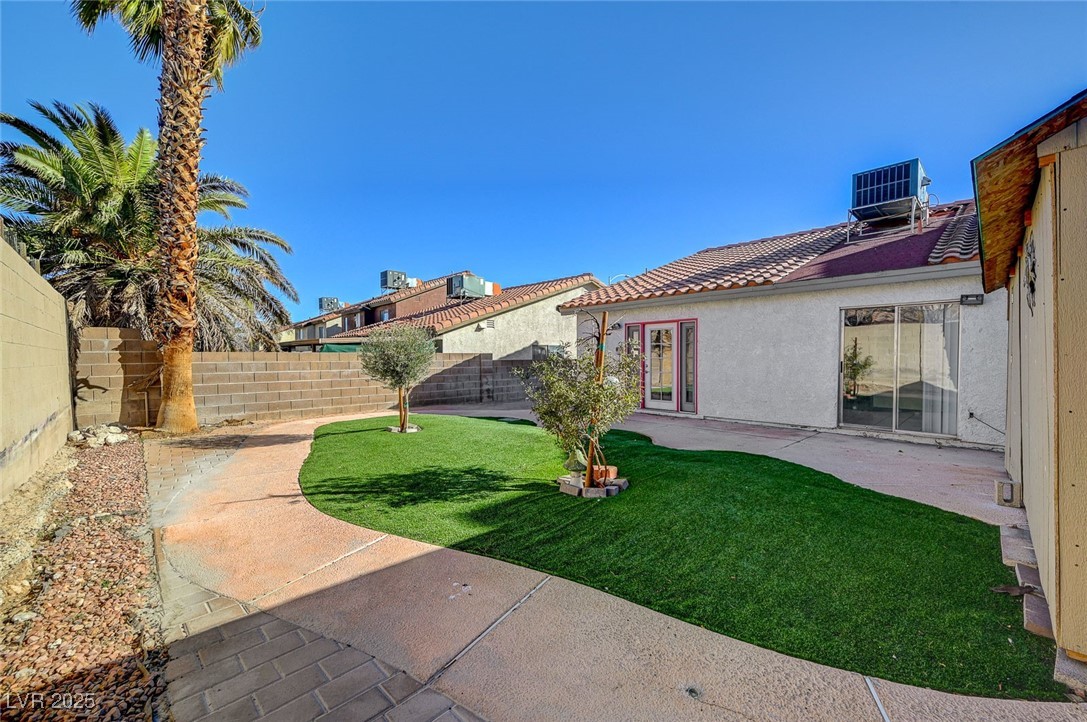 6724 Reggie Circle