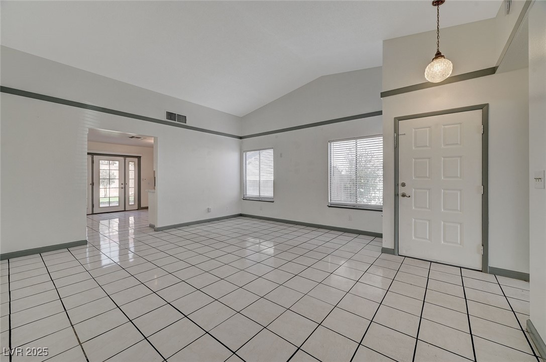 6724 Reggie Circle