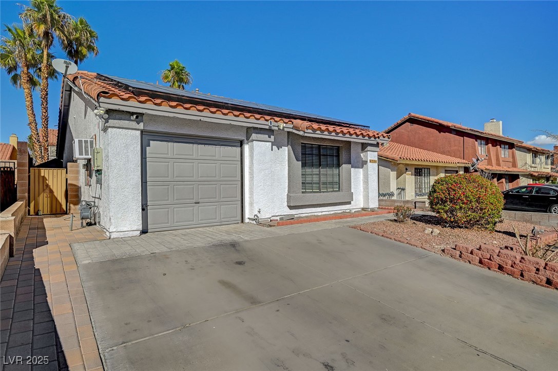 6724 Reggie Circle