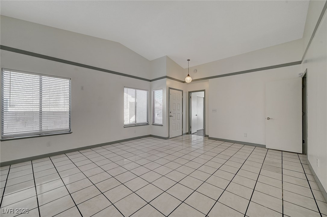 6724 Reggie Circle