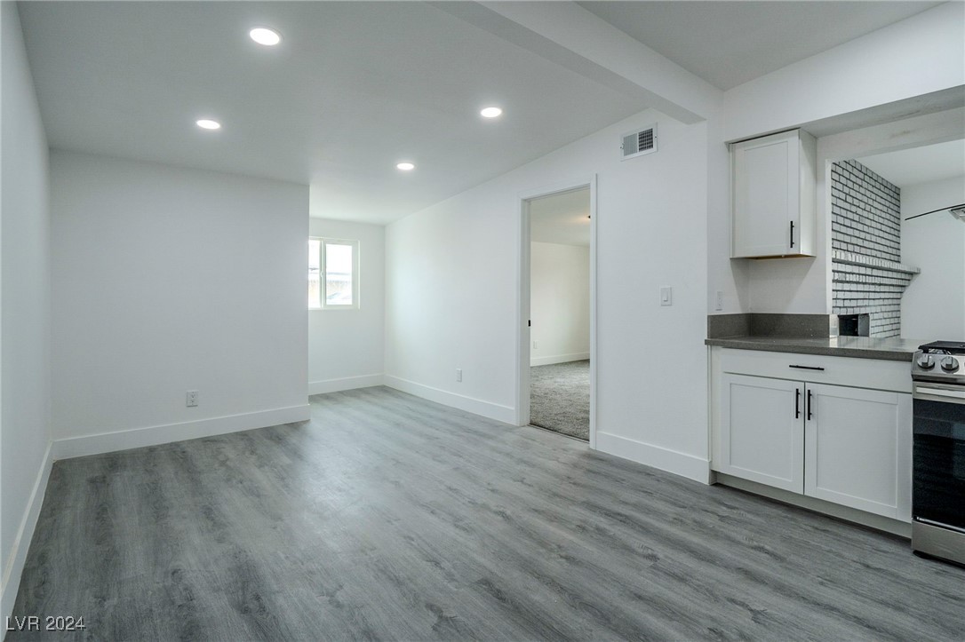 1614 El Segundo Avenue