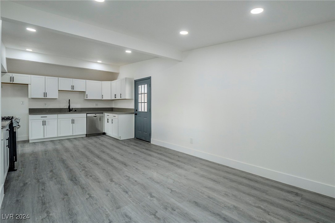 1614 El Segundo Avenue