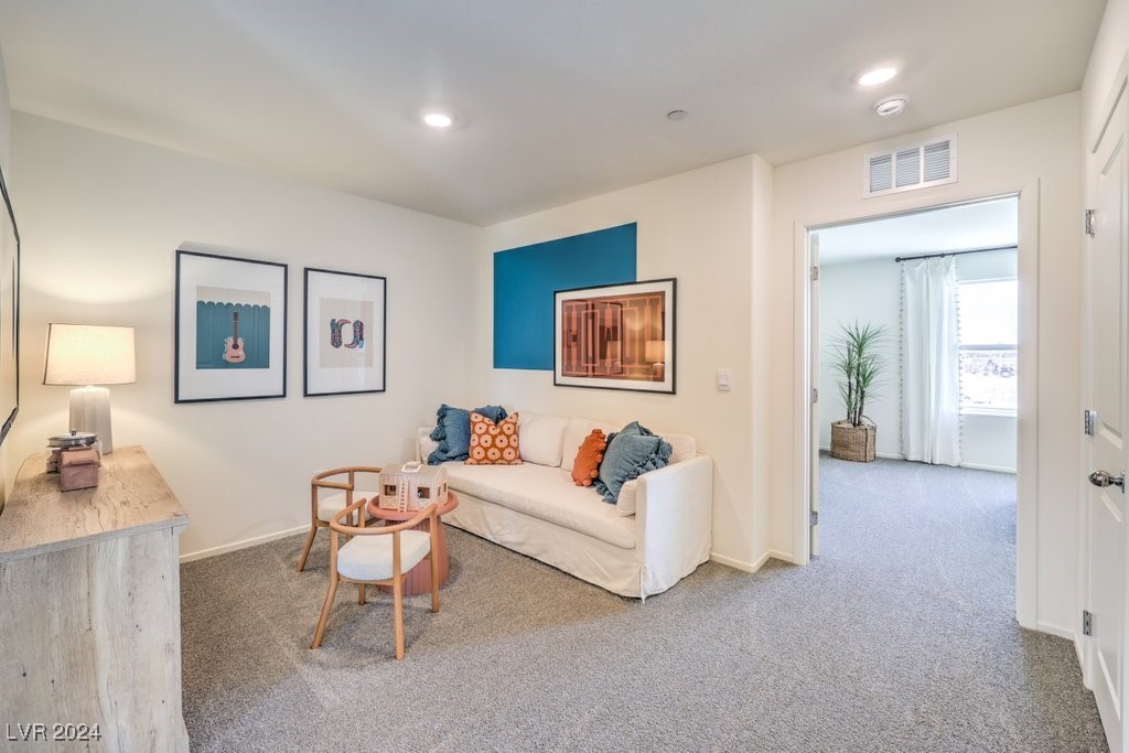 6157 Lily Garden Street 121