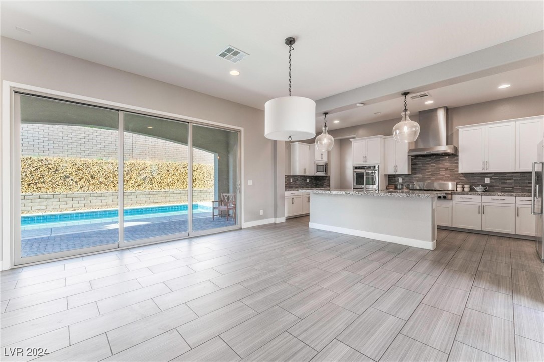 363 Calabria Ridge Street
