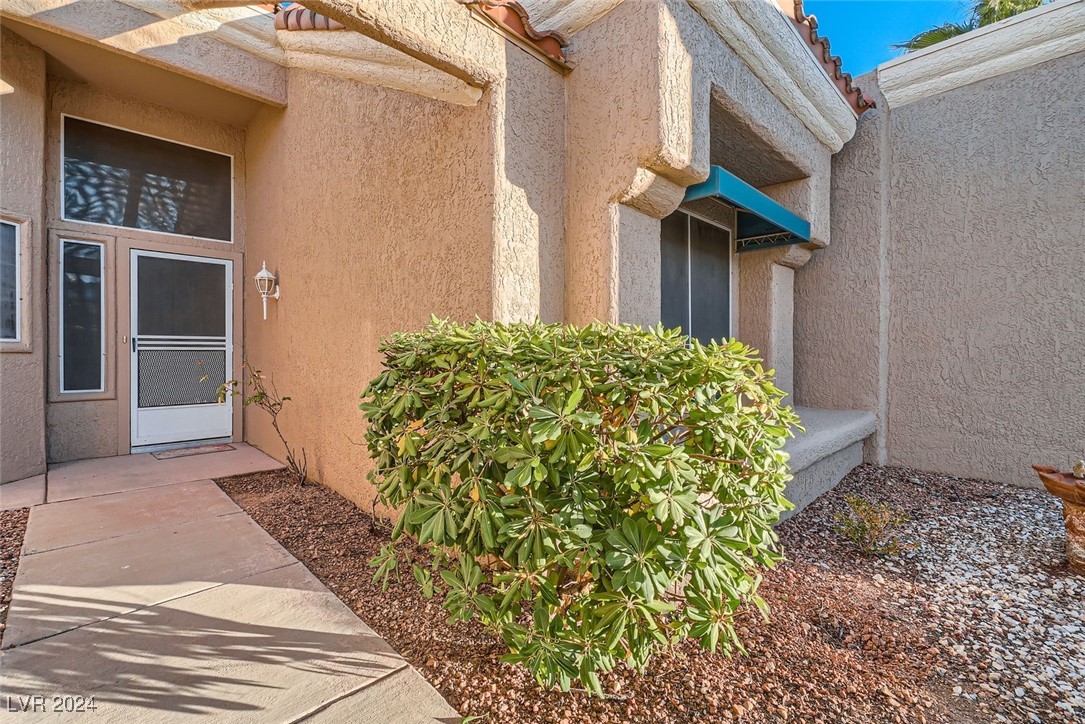 2736 Desert Crystal Drive