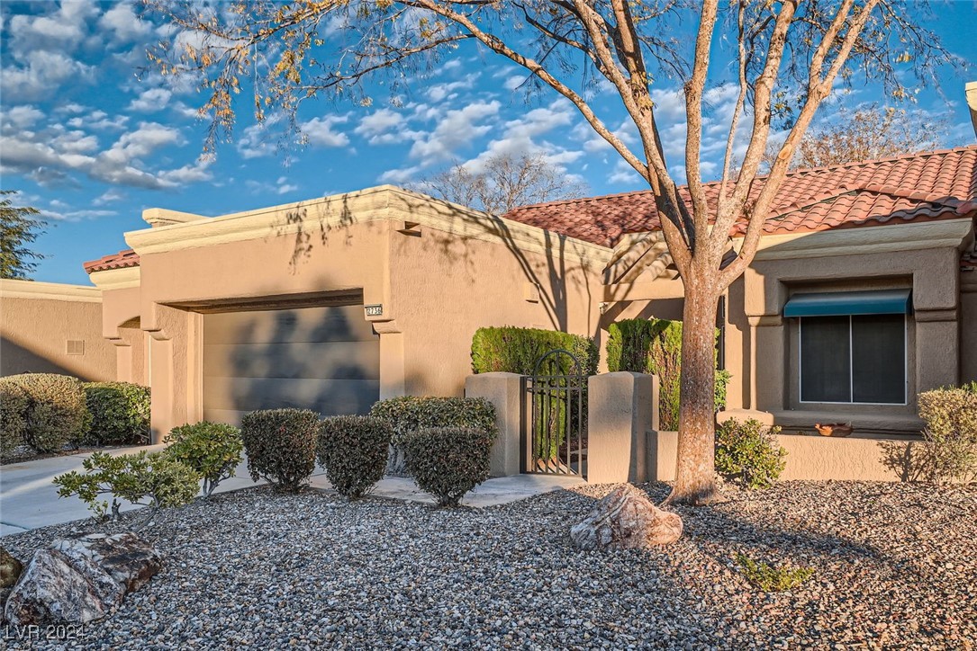 2736 Desert Crystal Drive