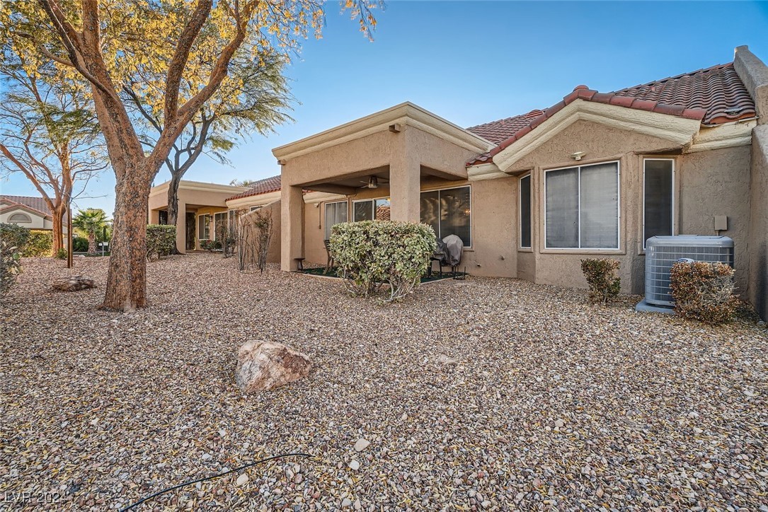 2736 Desert Crystal Drive