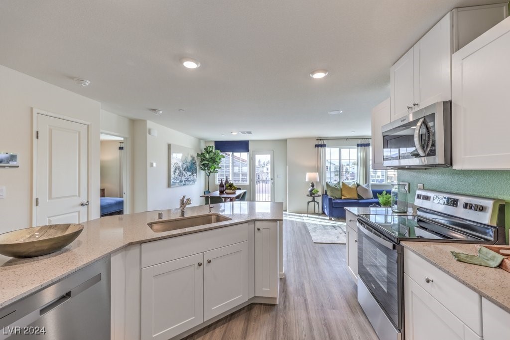 7930 Aurora Sky Street 561