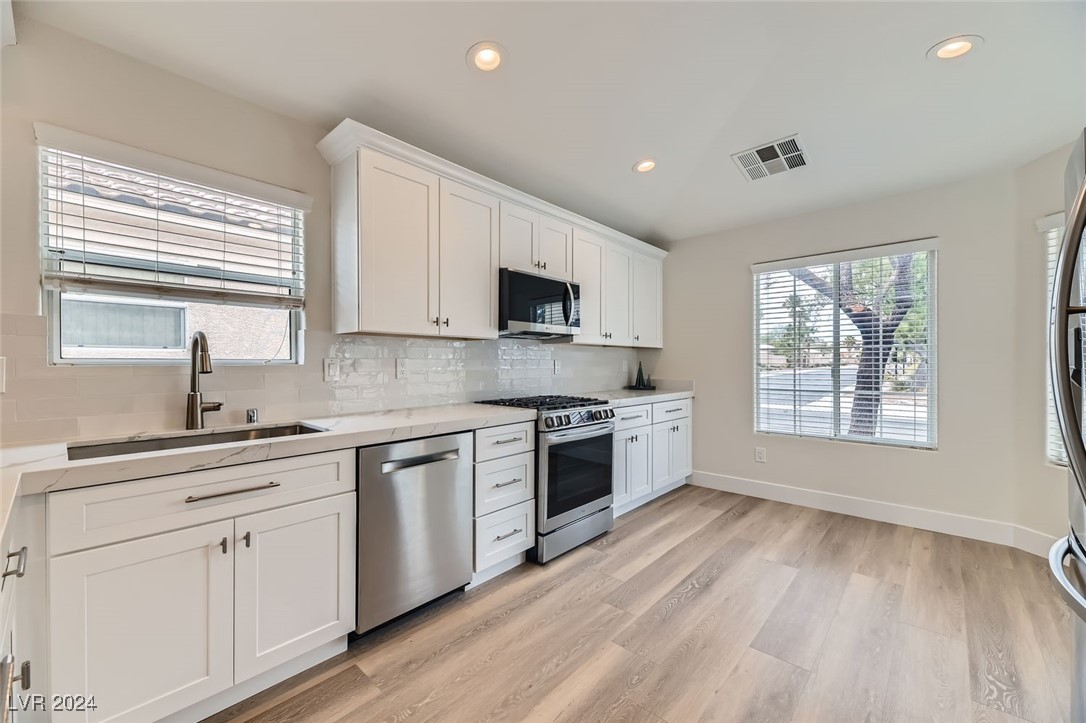 10810 Porto Foxi Street